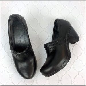 Dansko Black Pro XP Leather Nurse Clogs Mules 37/7